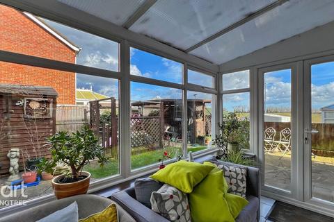 17 Brooklands Rise, Brantham, Manningtree, CO11 1TU