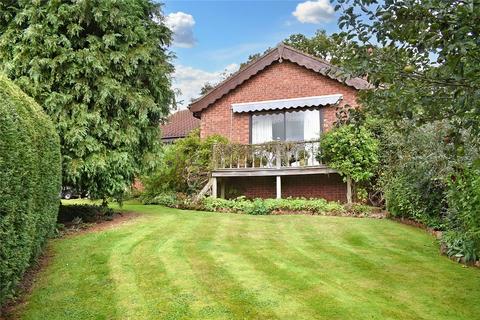 3 bedroom bungalow for sale, Ombersley, Droitwich Spa WR9