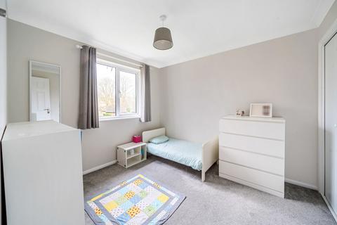 12 Alterton Close, Woking, GU21 3DD