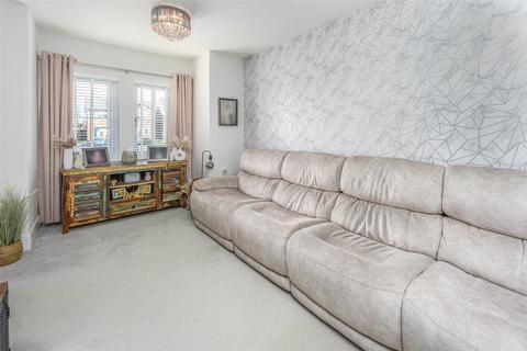 6 Drayton Gardens, Wynyard, Billingham, TS22 5FP