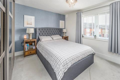 6 Drayton Gardens, Wynyard, Billingham, TS22 5FP