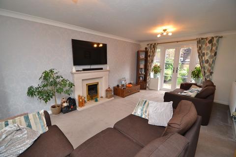 4 bedroom detached house for sale, Thackley, Thackley BD10