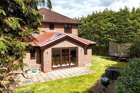 4 bedroom detached house for sale, Critchmere Lane, Haslemere, GU27