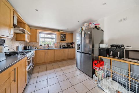 5 Allfrey Grove, Spencers Wood, Reading, RG7 1FH