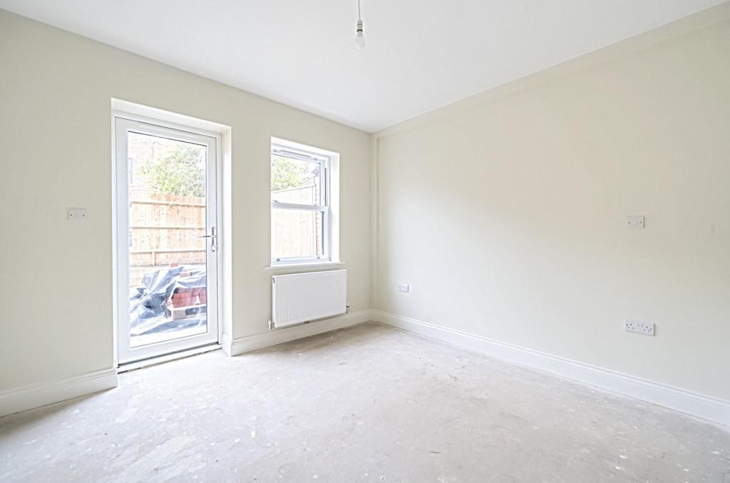 Second Stting Room