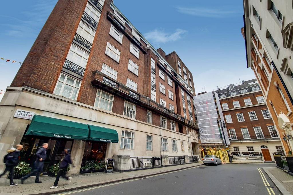 Hertford Street, Mayfair, London, W1J 2 bed flat to rent - £3,012 pcm ...