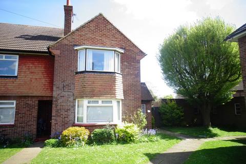 16 Kent Close, Staines-upon-thames, TW18 1PL