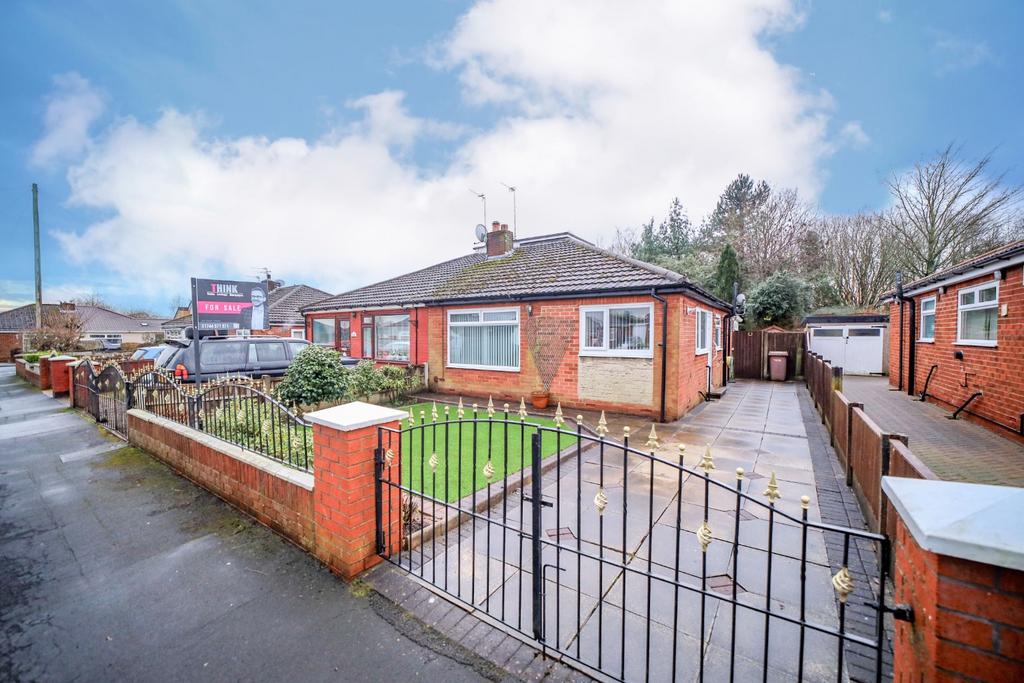 Westminster Drive, Haydock, St.... 2 bed semidetached bungalow for