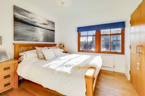 2 bedroom flat to rent - Lower Square, Isleworth, TW7