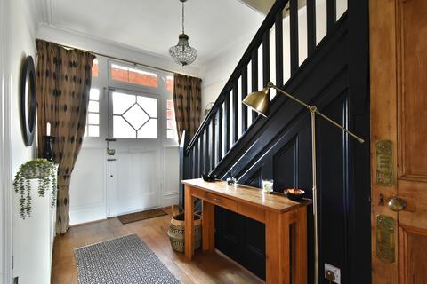 101 Farnaby Road, Bromley, BR1 4BN