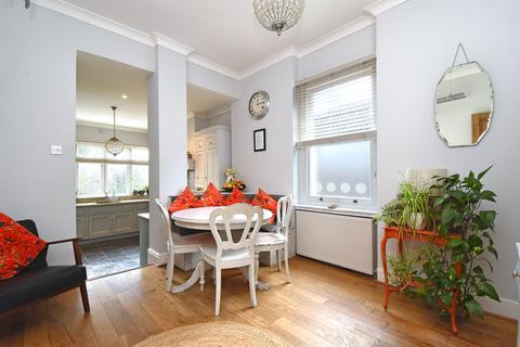 101 Farnaby Road, Bromley, BR1 4BN