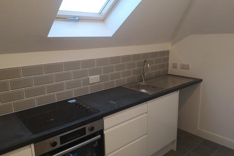 1 bedroom flat to rent - Botley Road, Park Gate SO31