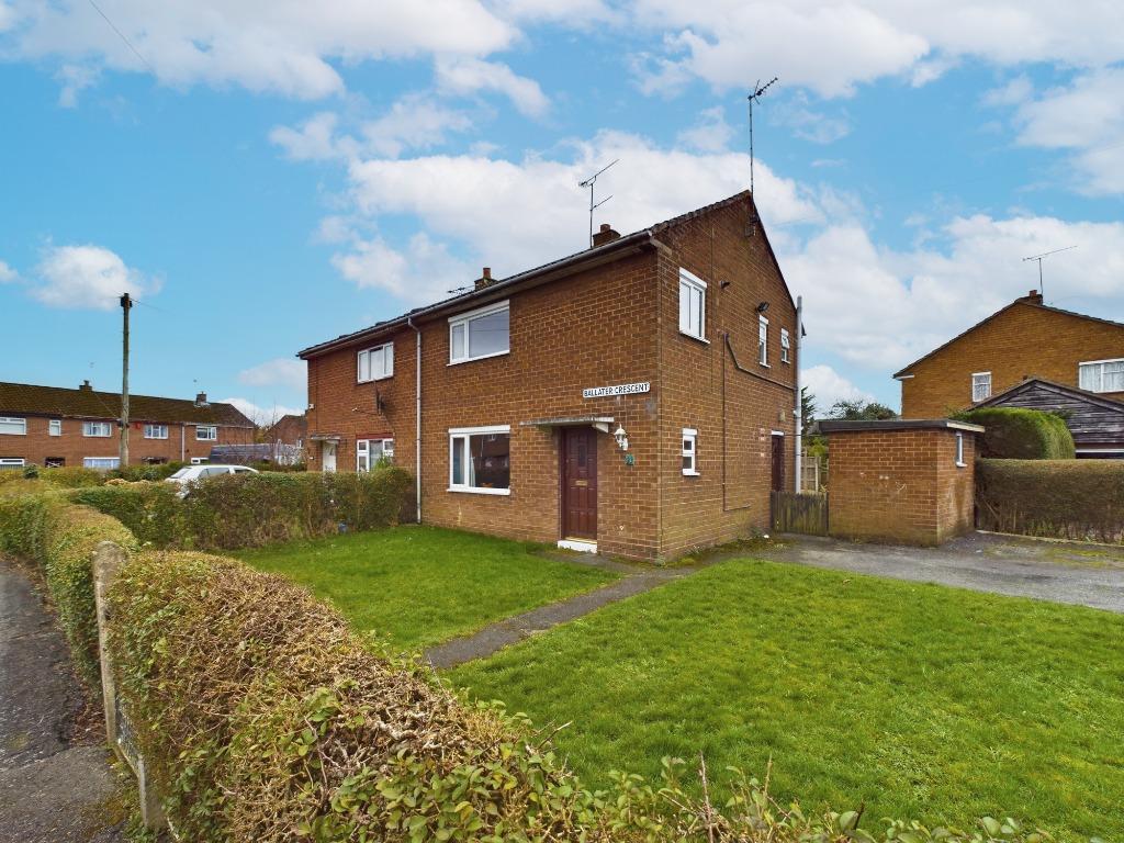 Ballater Crescent, Vicars Cross... 3 bed semidetached house for sale