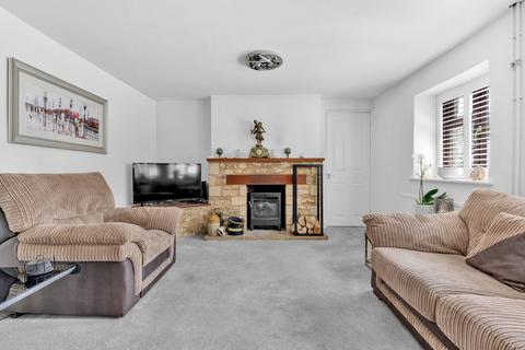 3 bedroom end of terrace house for sale, Main Road, Curbridge, OX29