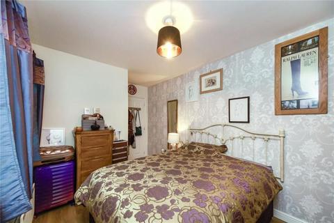 18 Collingtree Court, Solihull, B92 7HU