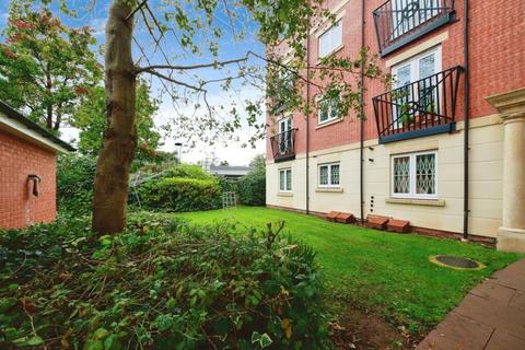 18 Collingtree Court, Solihull, B92 7HU