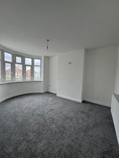 3 bedroom semi-detached house to rent - Wolverhampton Road South, Quinton, Birmingham, West Midlands, B32 2AX