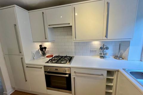 1 bedroom ground floor flat to rent, Atholl Crescent Lane, Edinburgh EH3