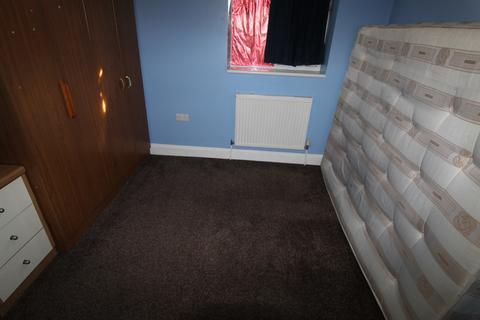 Studio to rent, Hayes, UB3