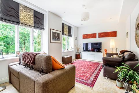 3 bedroom apartment for sale, Royal Connaught Drive, Bushey, Hertfordshire
