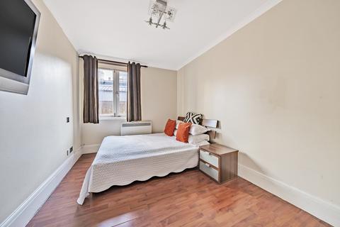 2 bedroom flat to rent - Alexandra Court, London