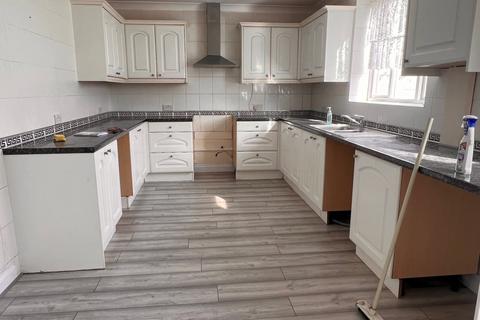 3 bedroom terraced house to rent, Kennet Green, South Ockendon