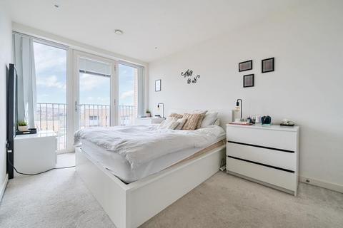 2 bedroom flat for sale, Hawfinch House,  Moorhen Drive,  West Hendon,  NW9