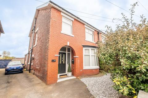 4 bedroom semi-detached house for sale, St. Davids Road South, Lytham St. Annes, FY8