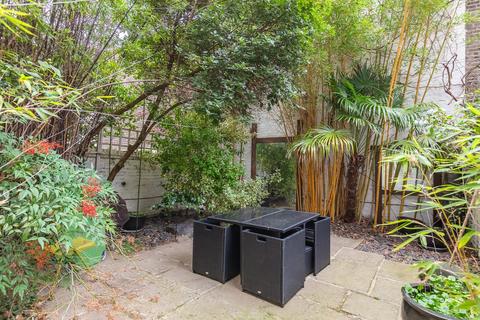 2 bedroom flat for sale, Roland Gardens, South Kensington SW7