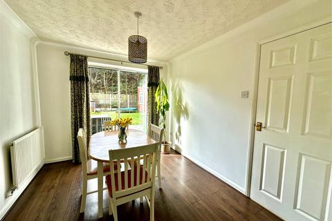 4 bedroom detached house for sale, Pendragon Way, Leicester Forest East