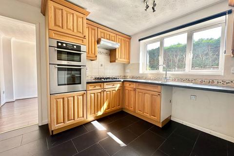 4 bedroom detached house for sale, Pendragon Way, Leicester Forest East