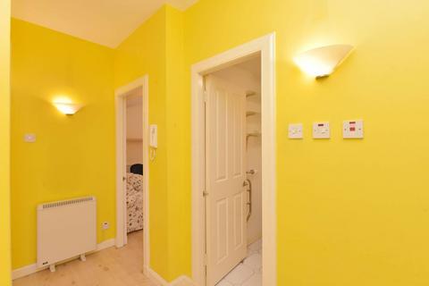 91/8 Constitution Street, Edinburgh, EH6 7AE
