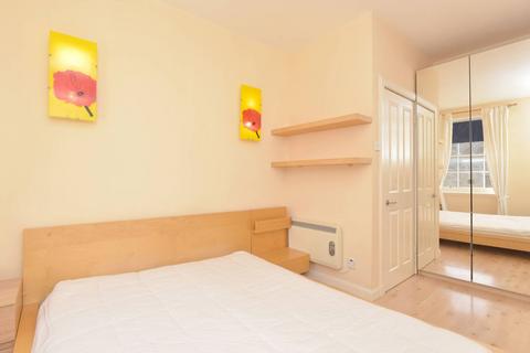 91/8 Constitution Street, Edinburgh, EH6 7AE