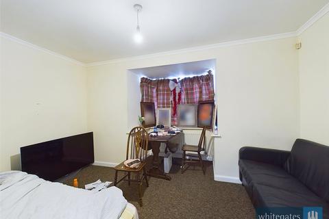 2 bedroom apartment for sale, Churchill House, Tyersal Lane, Bradford, West Yorkshire, BD4