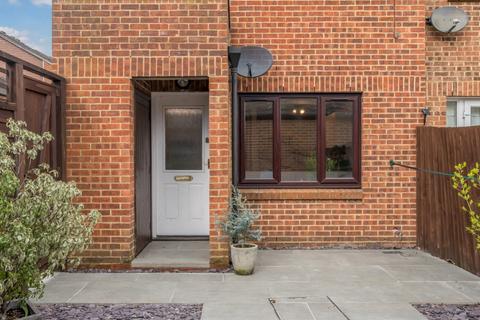 111 Vellum Drive, Carshalton, SM5 2TX