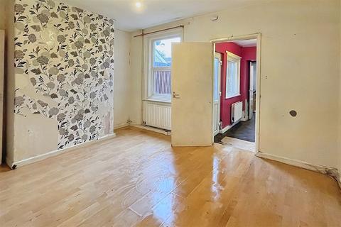 3 bedroom terraced house for sale, Woolston