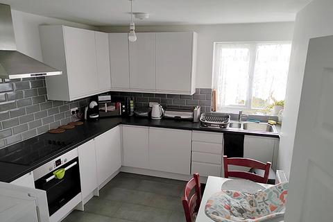 3 bedroom flat to rent, Asof St, London SE10