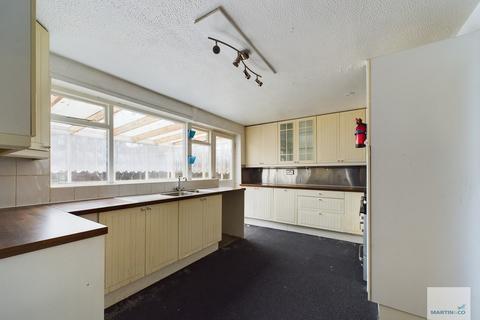 22 Borman Close, Nottingham, NG6 7AY