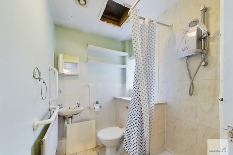 22 Borman Close, Nottingham, NG6 7AY