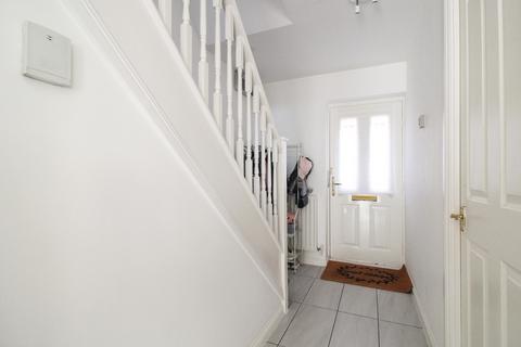 10 Swallow Close, Nottingham, NG6 0NF