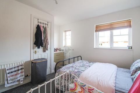 10 Swallow Close, Nottingham, NG6 0NF