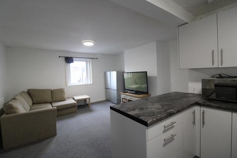 5 bedroom flat to rent, Leen Gate, Lenton