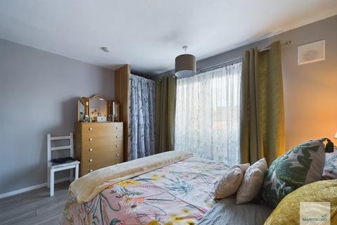 2 bedroom maisonette for sale, Enfield Street, Beeston
