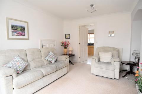 3 bedroom end of terrace house for sale, Honeymans Gardens, Droitwich, Worcestershire, WR9