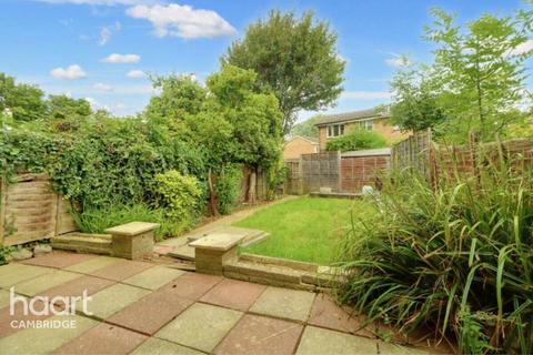 2 bedroom terraced house to rent, Appletrees, Cambridge