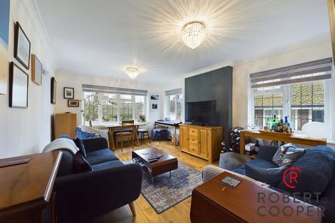 46 The Glen, Northwood, HA6 2UR