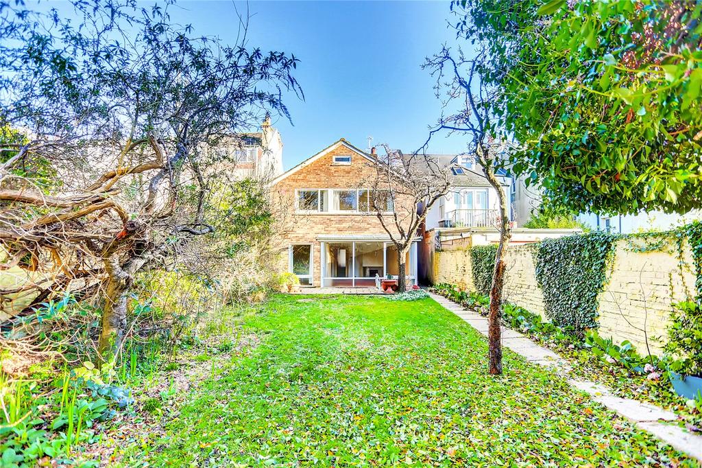 Wilbury Gardens, Hove, East Sussex, BN3 4 bed detached house for sale