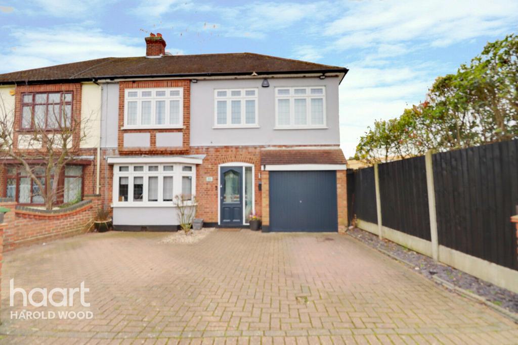 The Ridgeway, Romford 5 bed semidetached house for sale £800,000