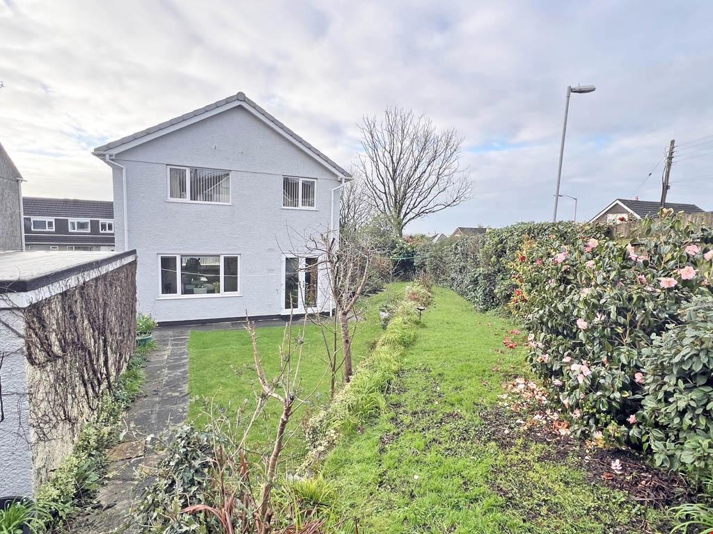 St Austell, Cornwall 4 bed detached house for sale £375,000