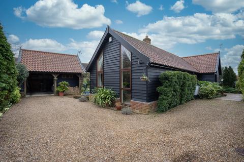 3 bedroom detached bungalow for sale, Skinners Lane, Suffolk IP20